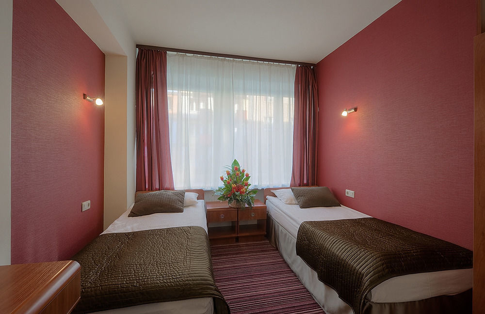 Hotel Delta Krakow Exterior photo